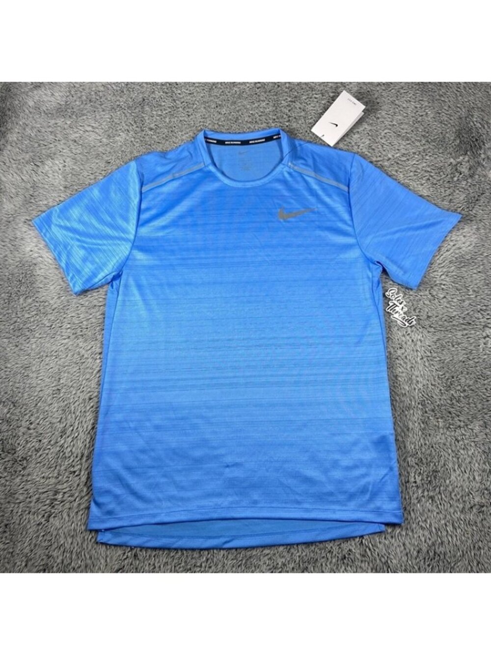 Nike Dri-Fit Miler Running Shirt Size Medium Men University Blue AJ7565-412